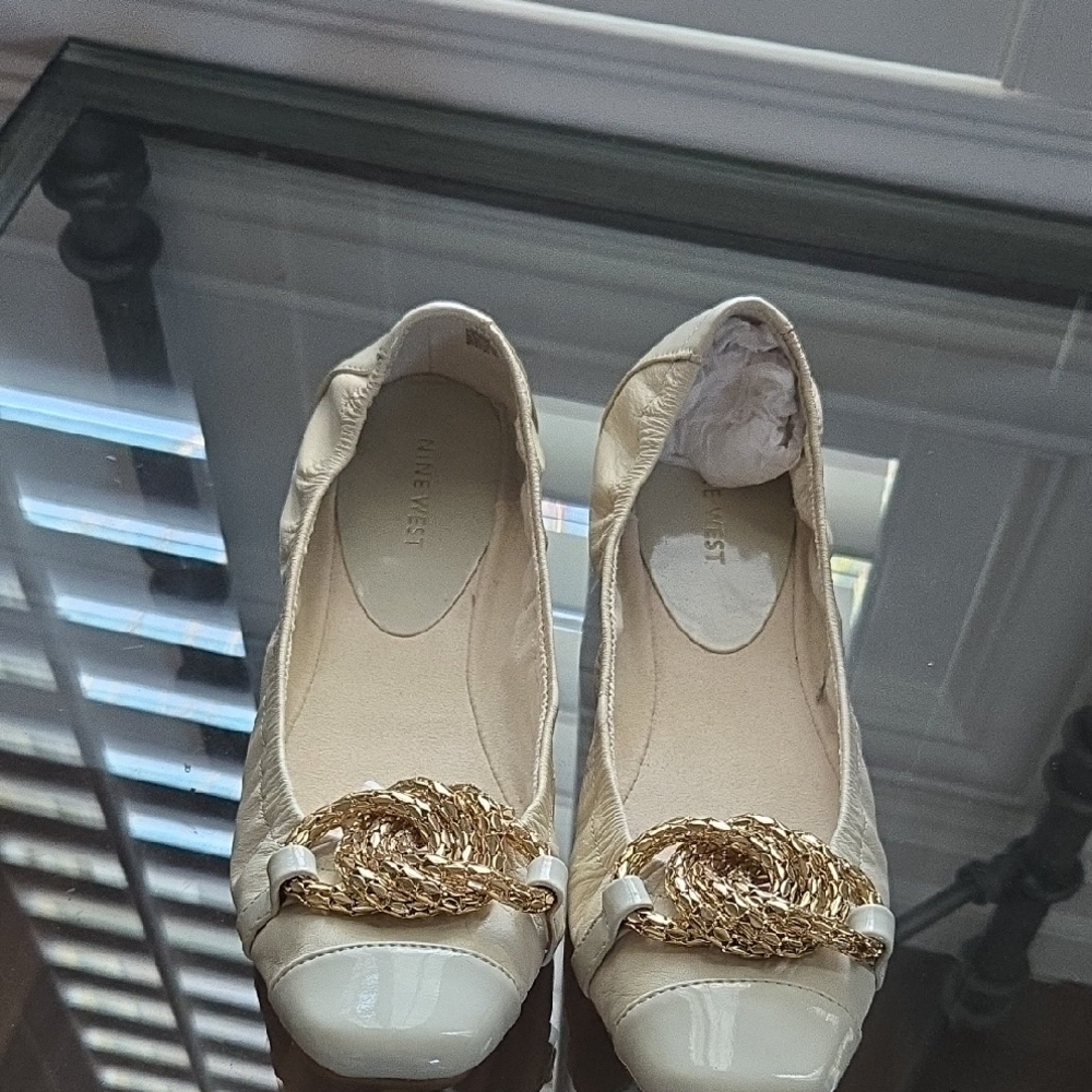 Nine West Cream Ballet Flats with Gold Chain Detail